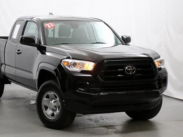 2023 Toyota Tacoma SR photo 2