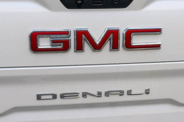 Used 2023 White GMC Denali image 10