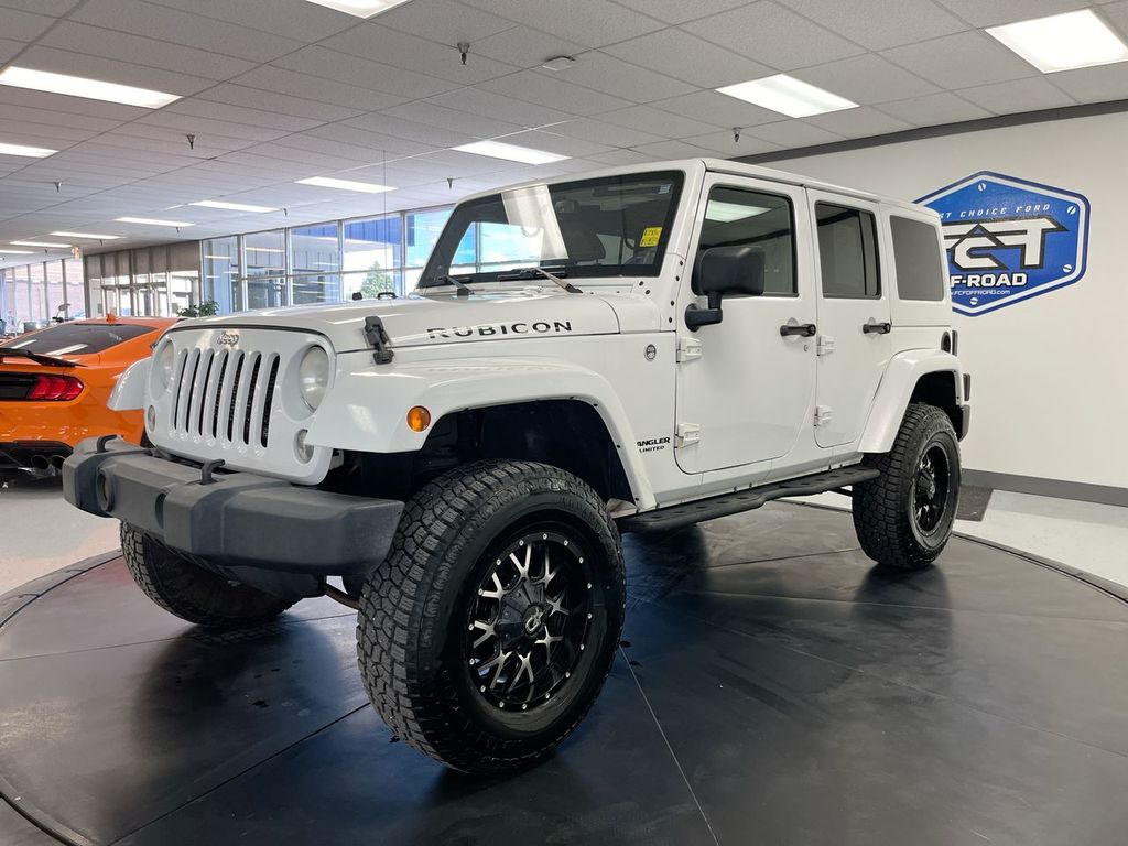 2014 Jeep Wrangler Unlimited Rubicon photo 2