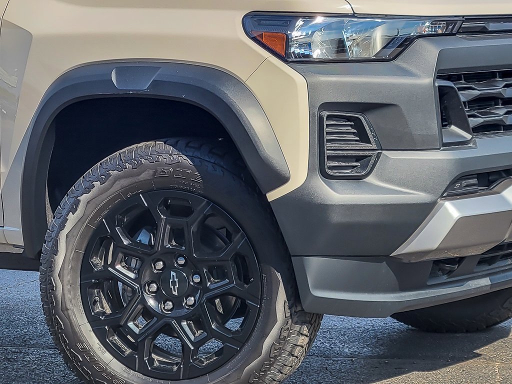 2026 Chevrolet Colorado Trail Boss photo 3