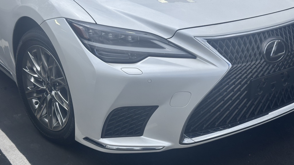 2021 Lexus LS 500 photo 2