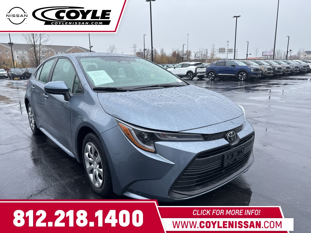 2024 Toyota Corolla LE's photo