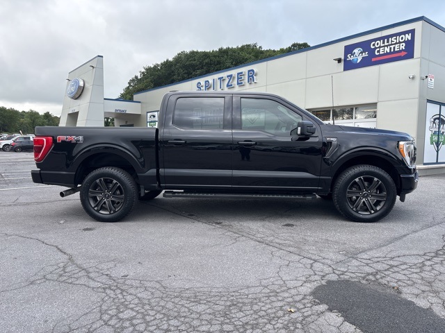 2021 Ford F-150 XLT photo 3