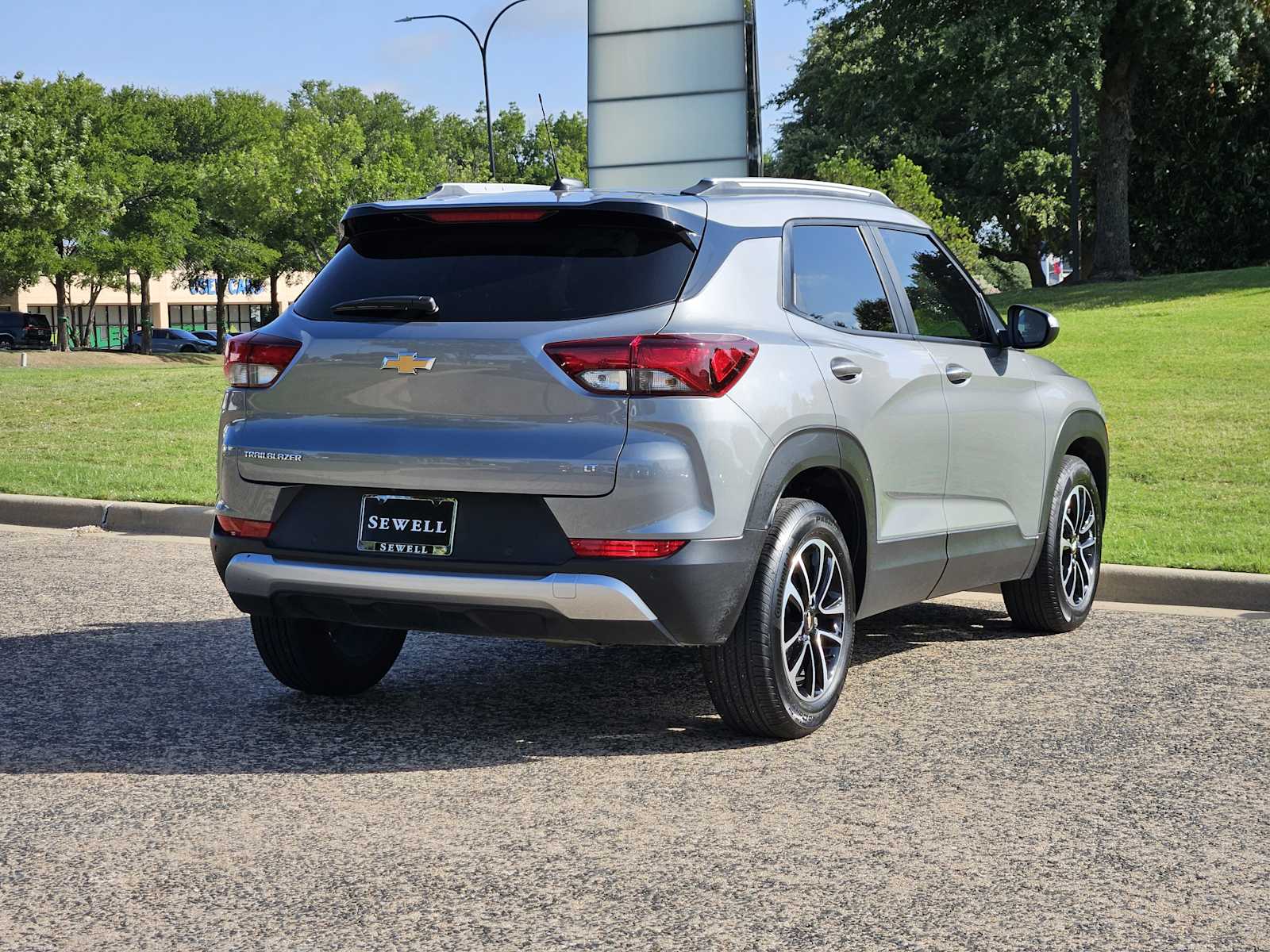 2024 Chevrolet Trailblazer LT photo 4