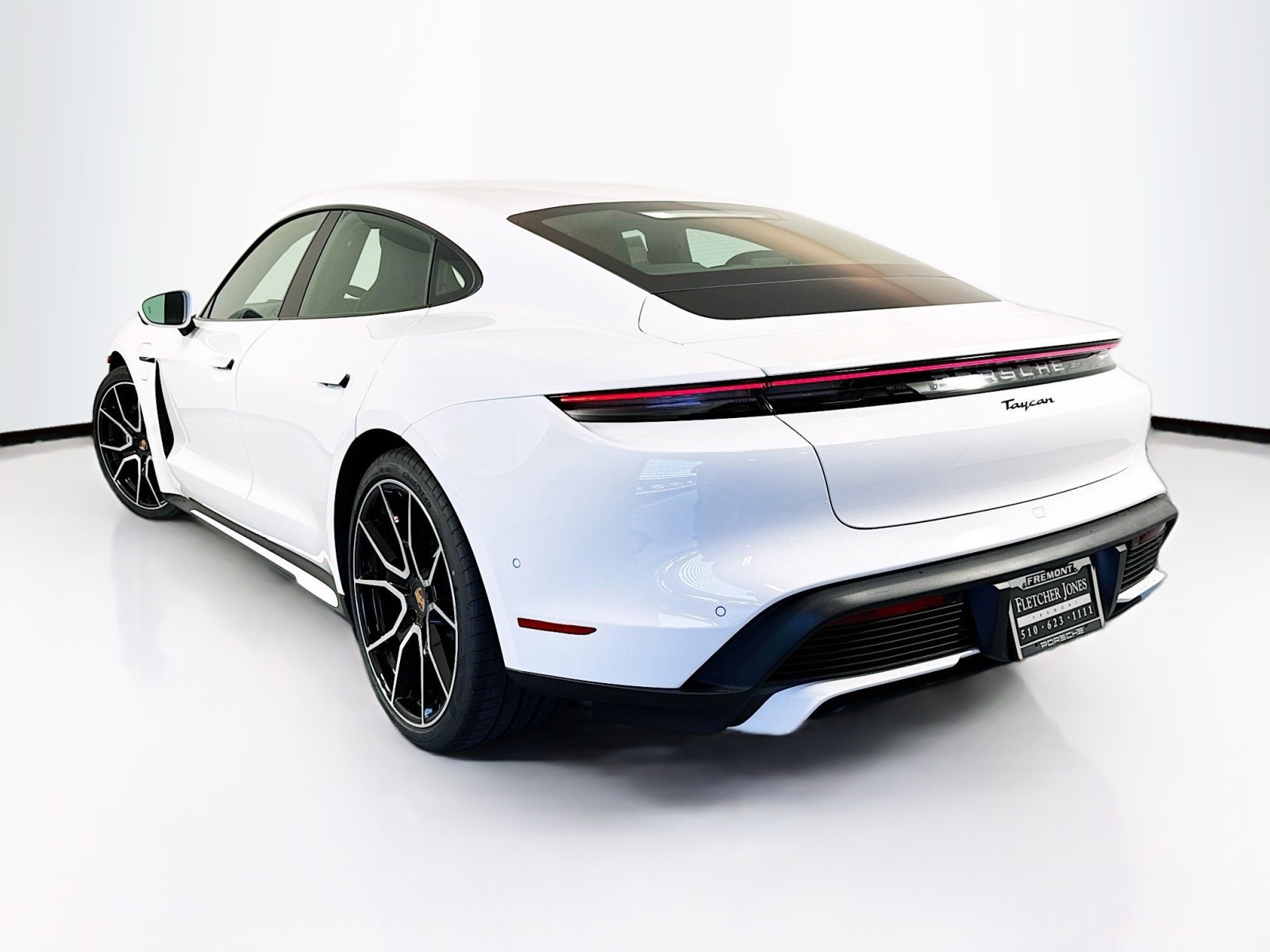 New 2025 White Porsche  image 3