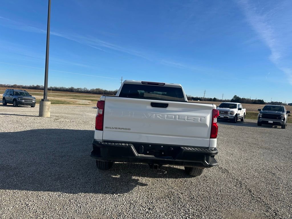 2022 Chevrolet Silverado 1500 Work Truck photo 3