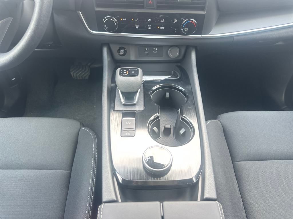 2026 Nissan Rogue S photo 23