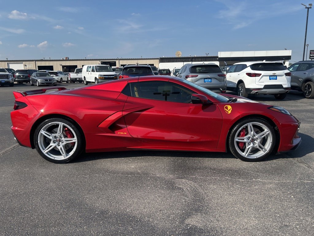 2024 Chevrolet Corvette Stingray 3LT photo 2