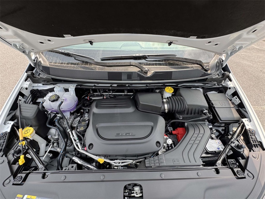 2026 Chrysler Pacifica photo 12