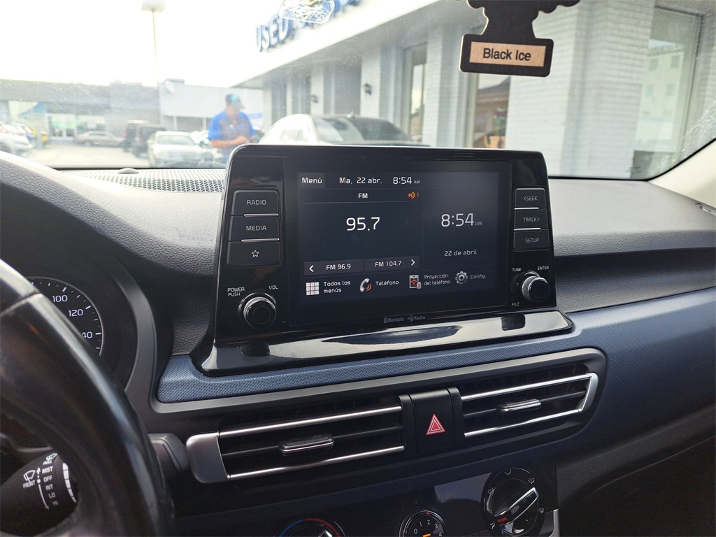 2021 Kia Seltos S photo 18