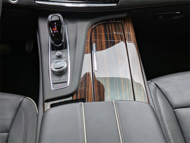 2023 Cadillac Escalade Premium Luxury photo 22
