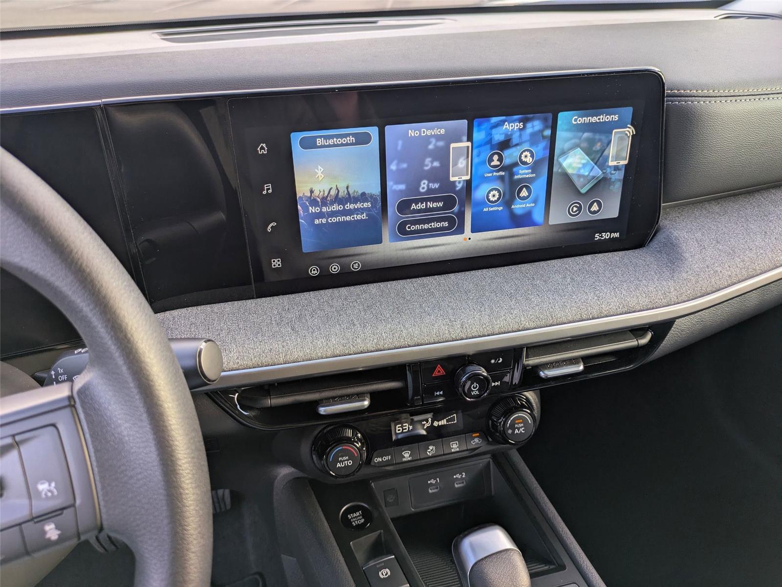2026 Nissan Kicks SV photo 18