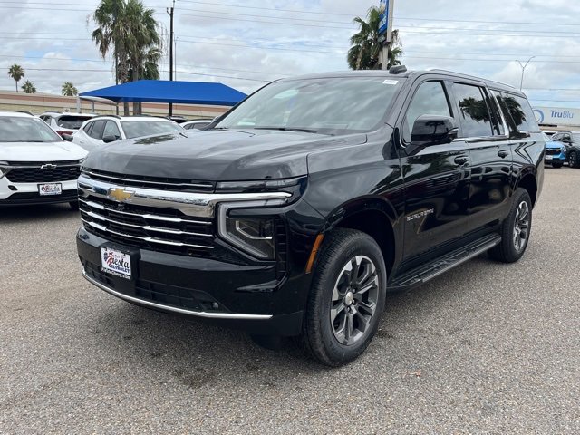 2025 Chevrolet Suburban LT photo 3