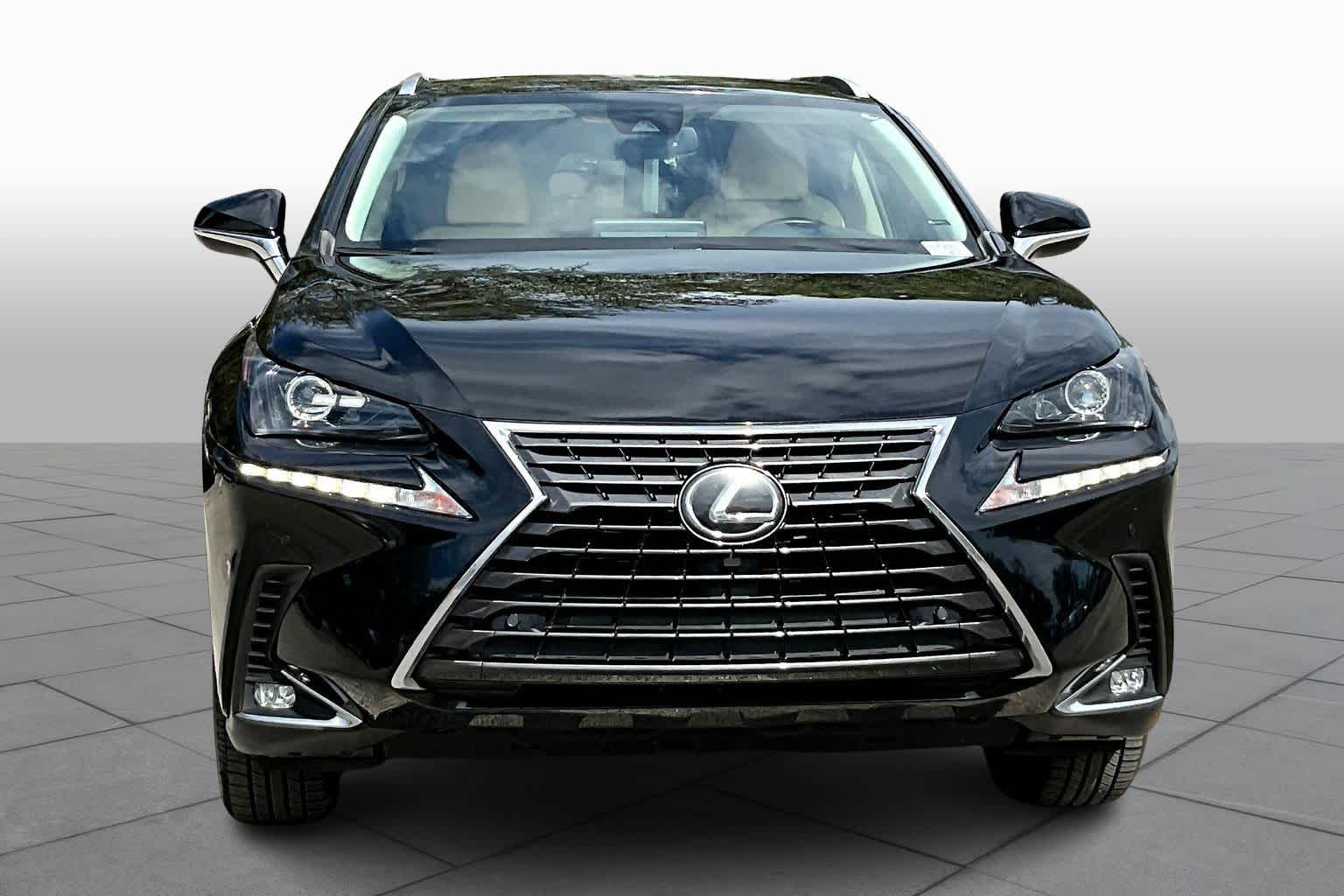 2020 Lexus NX 300 photo 3