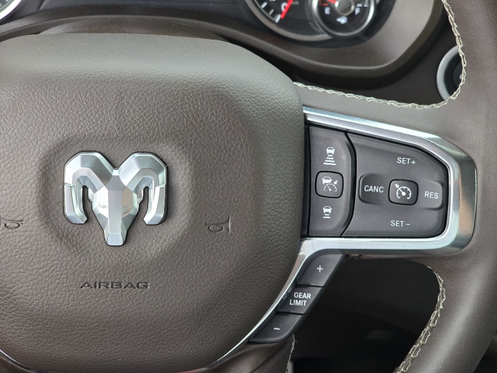 2025 Ram 1500 Laramie photo 15