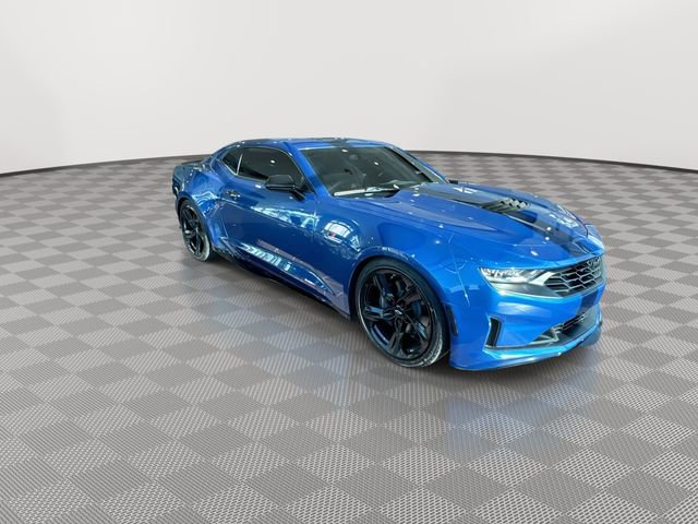 2023 Chevrolet Camaro LT1 photo 2