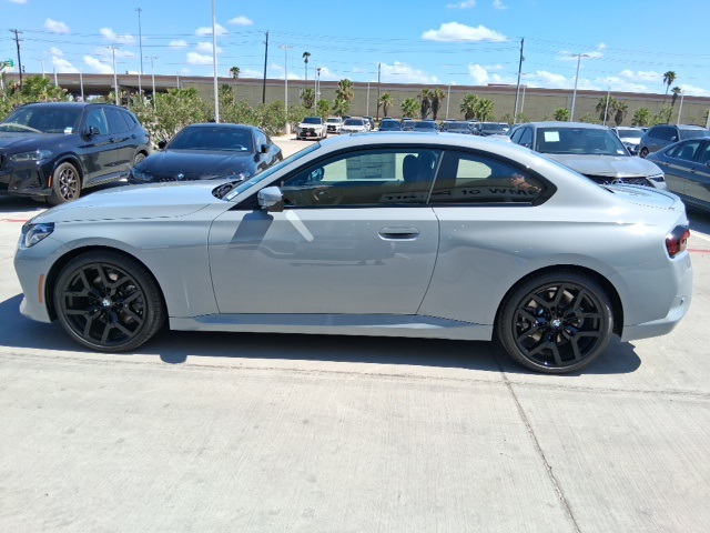 2026 Bmw 230i photo 3
