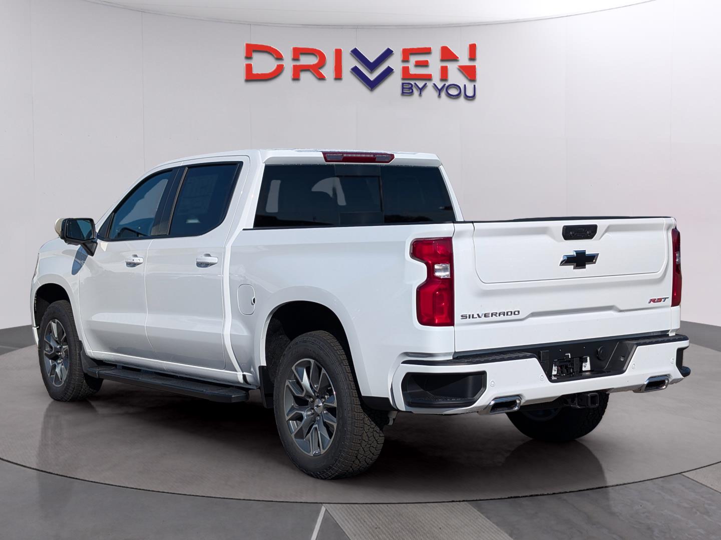 2026 Chevrolet Silverado 1500 RST photo 3