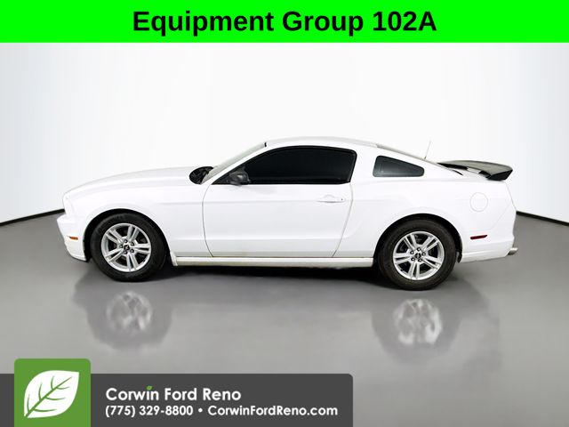 2014 Ford Mustang V6 photo 4