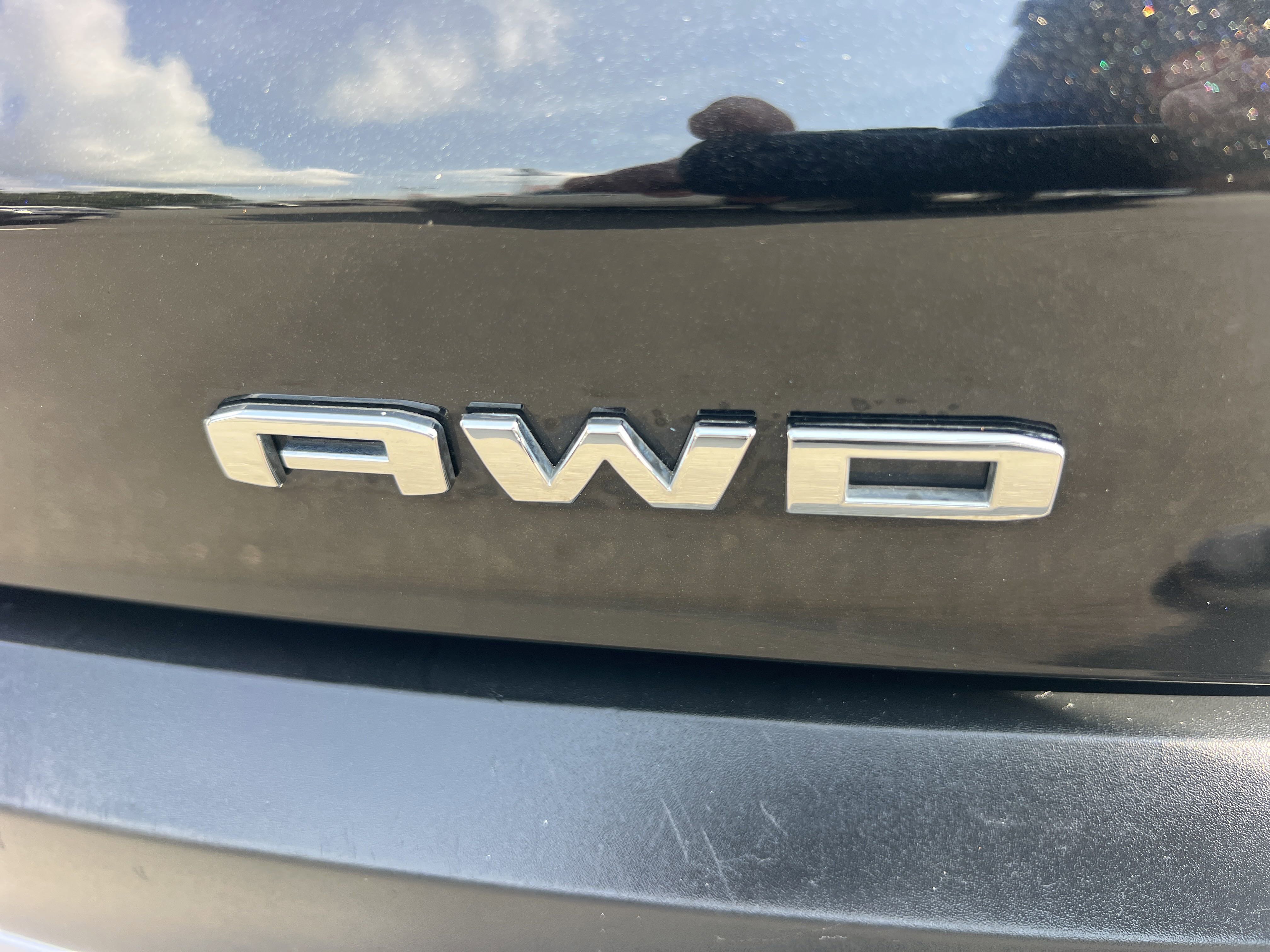 2023 Gmc Acadia SLT photo 3