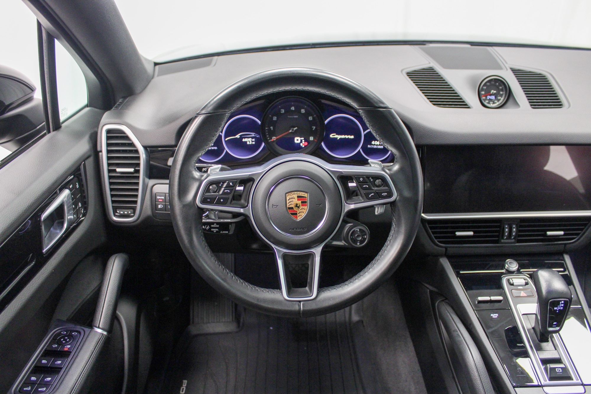 2022 Porsche Cayenne Coupe photo 18