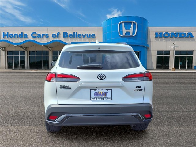 2024 Toyota Corolla Cross Hybrid XSE photo 4