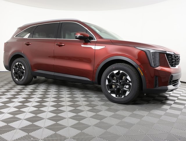 2025 Kia Sorento S photo 3
