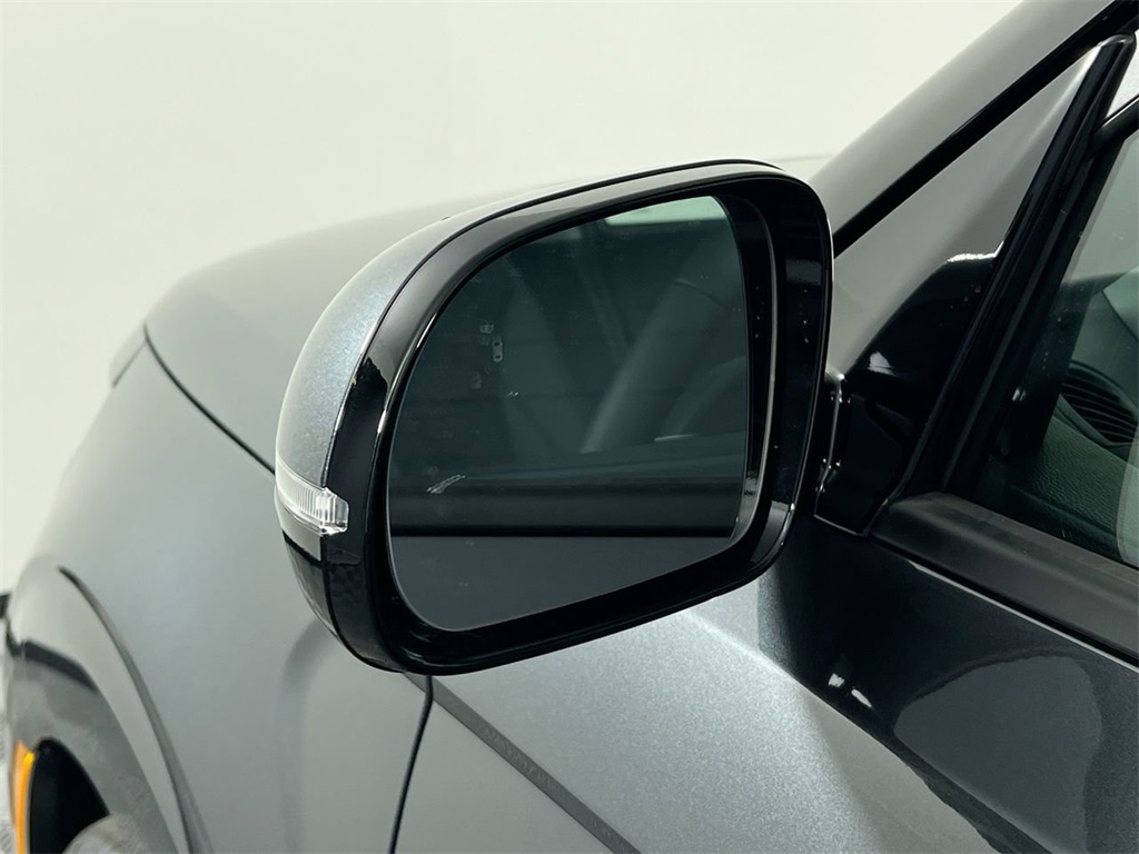 2025 Kia Soul GT-Line photo 9