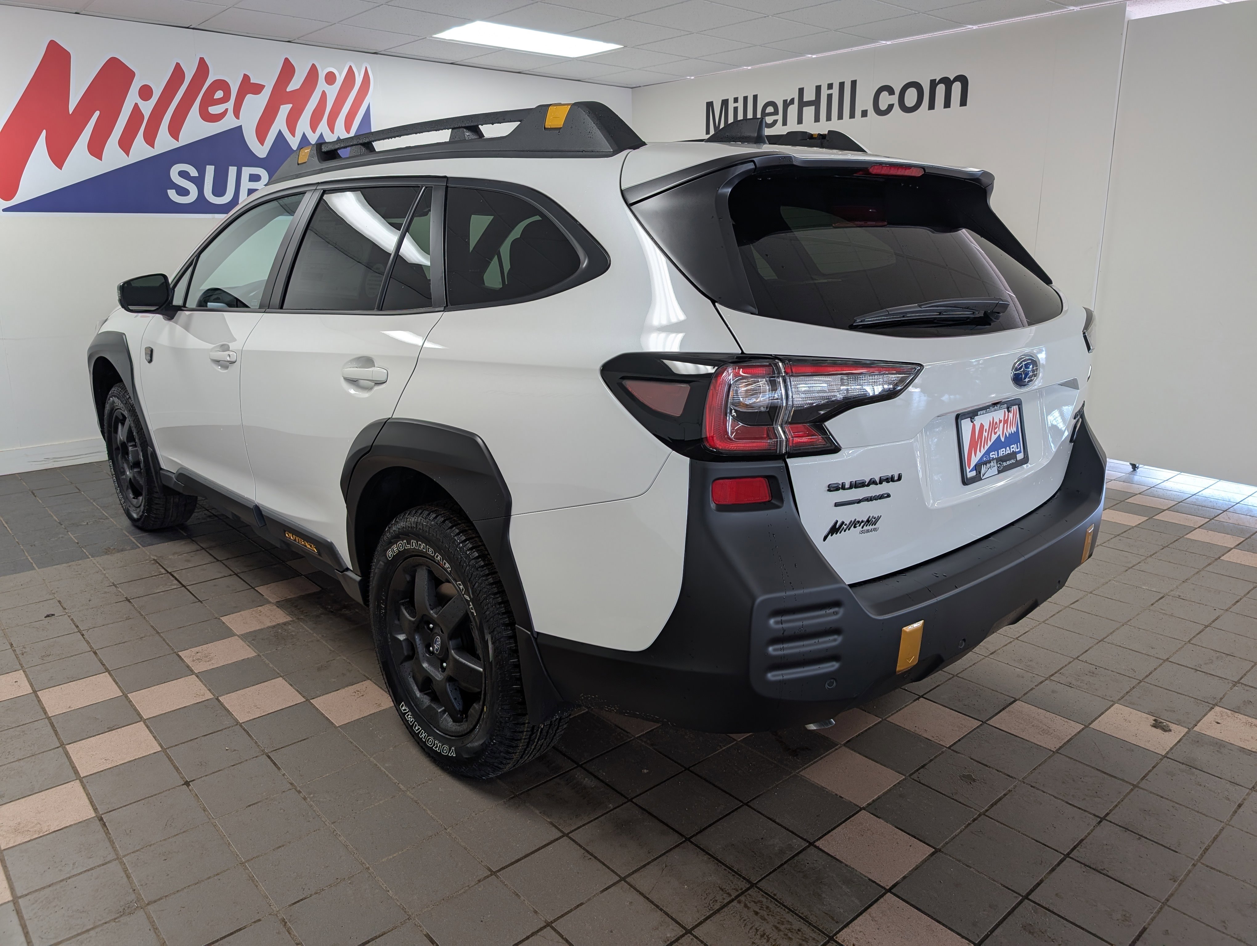 2025 Subaru Outback Wilderness photo 13