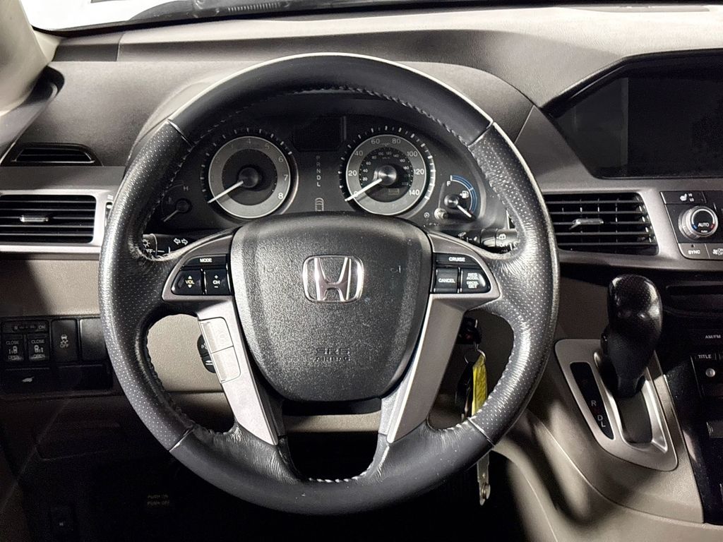 2013 Honda Odyssey EX-L photo 13