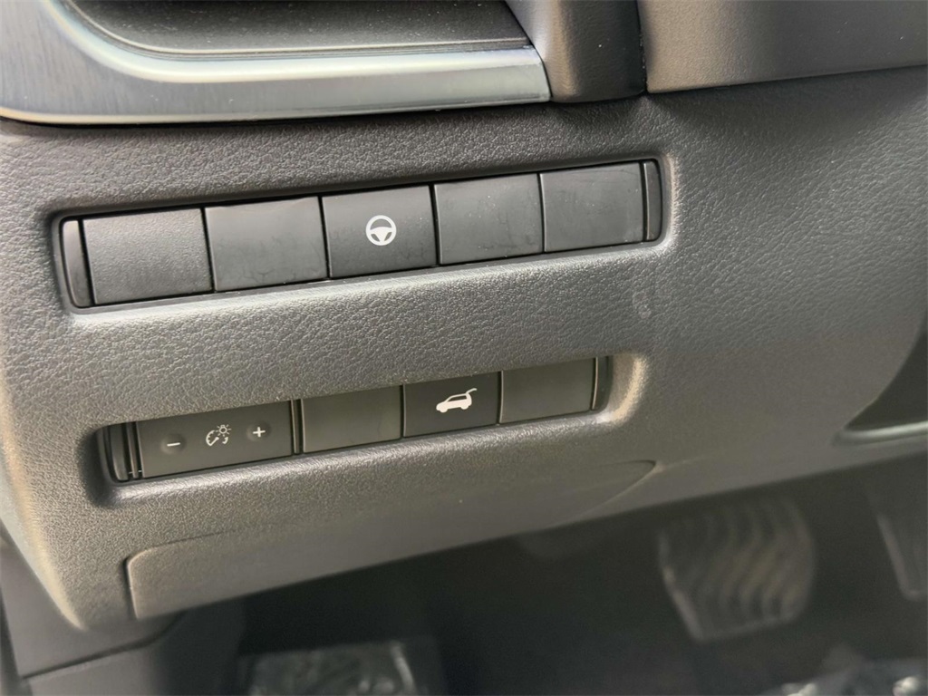2023 Nissan Rogue SV photo 31