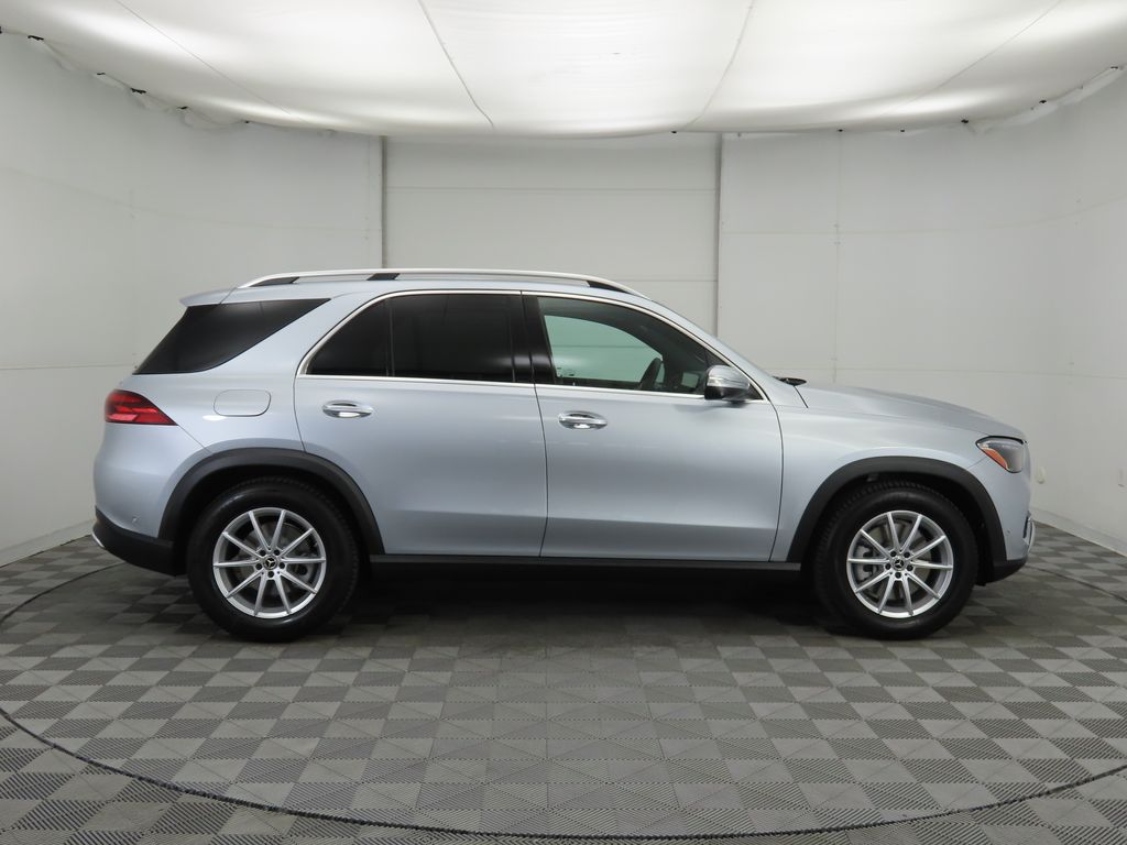 2025 Mercedes Benz GLE 450 4MATIC photo 4