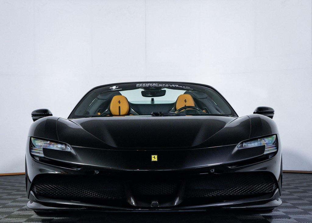 2023 Ferrari SF90 Spider Base photo 3