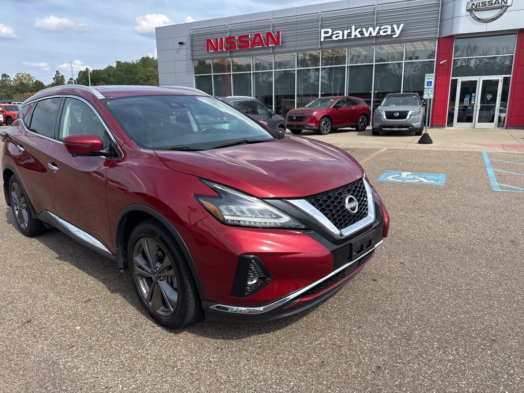 2023 Nissan Murano Platinum photo 2