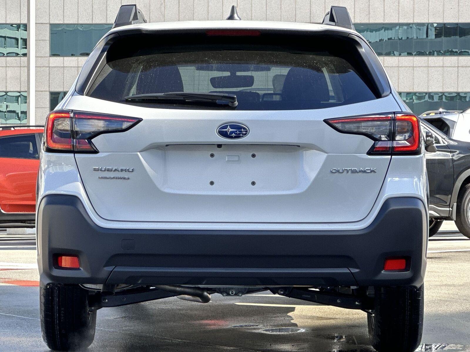 2025 Subaru Outback Premium photo 4