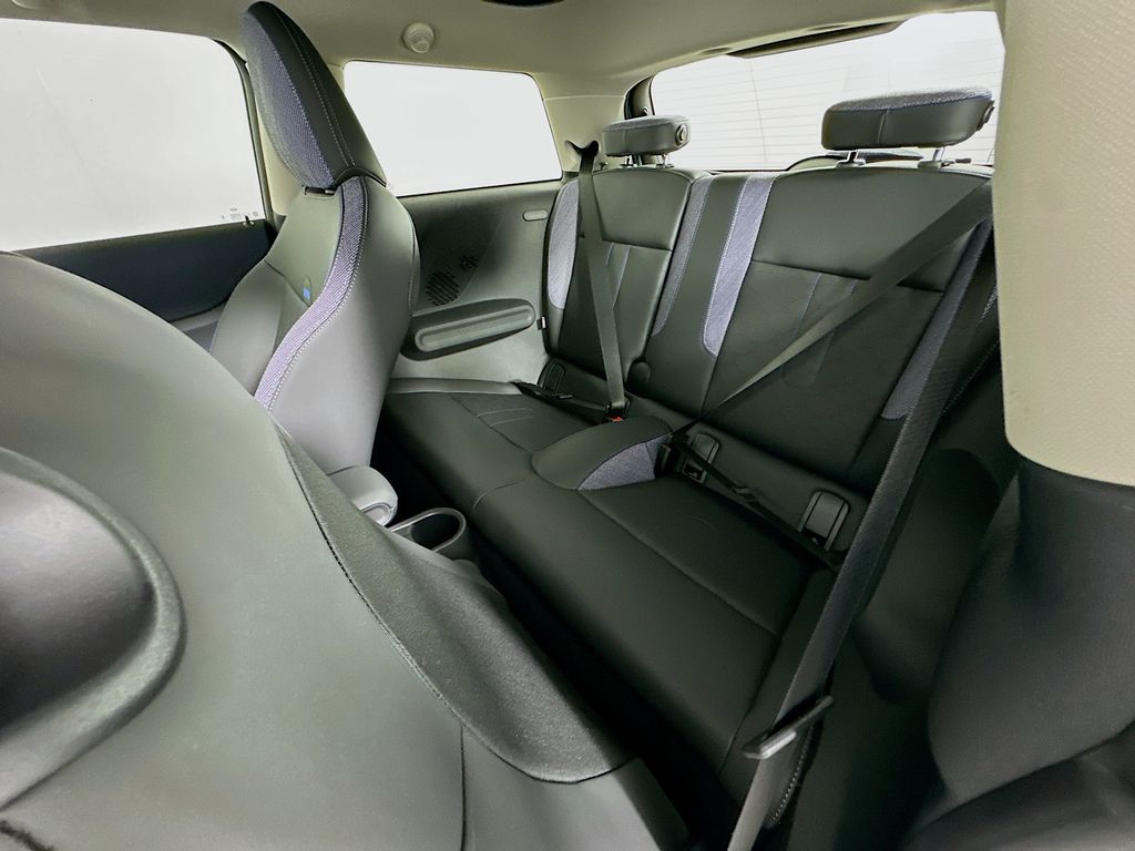 2025 Mini Cooper 2 Door Hardtop Iconic photo 16