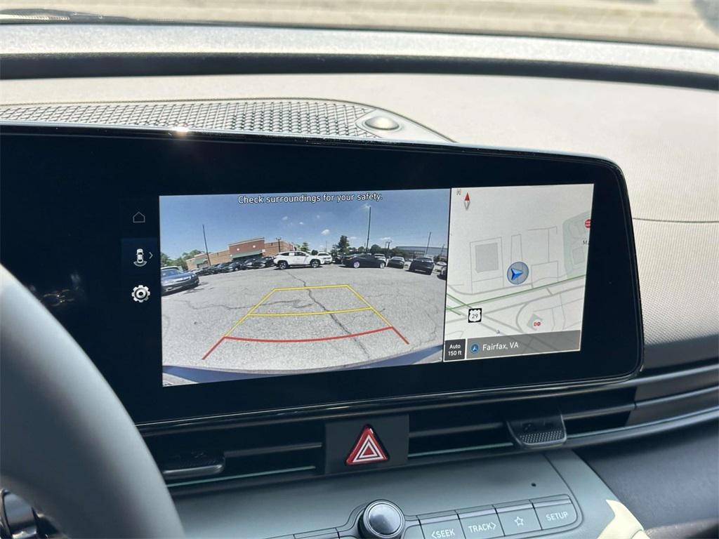 2025 Hyundai Elantra Hybrid Limited photo 18