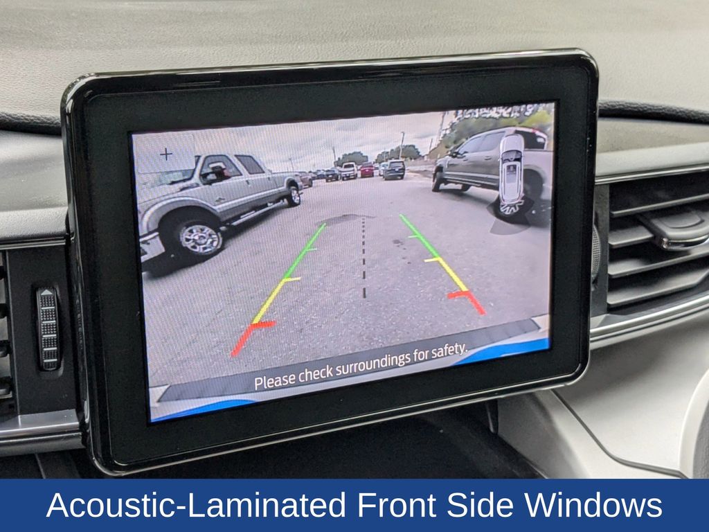 2022 Ford Explorer XLT photo 22