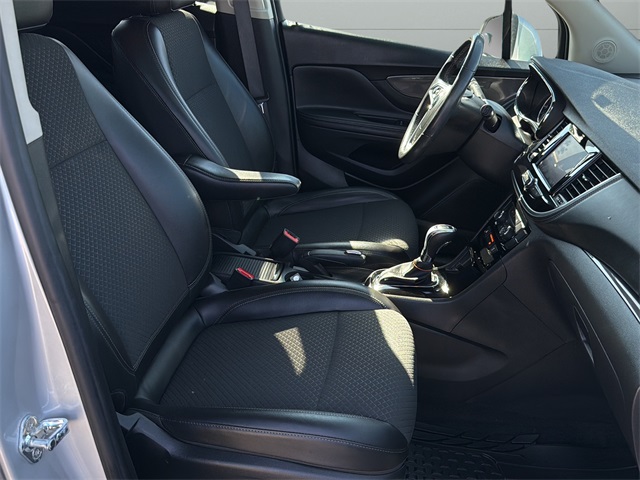 2022 Buick Encore Preferred photo 10