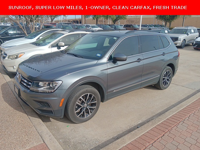 2021 Volkswagen Tiguan SE's photo