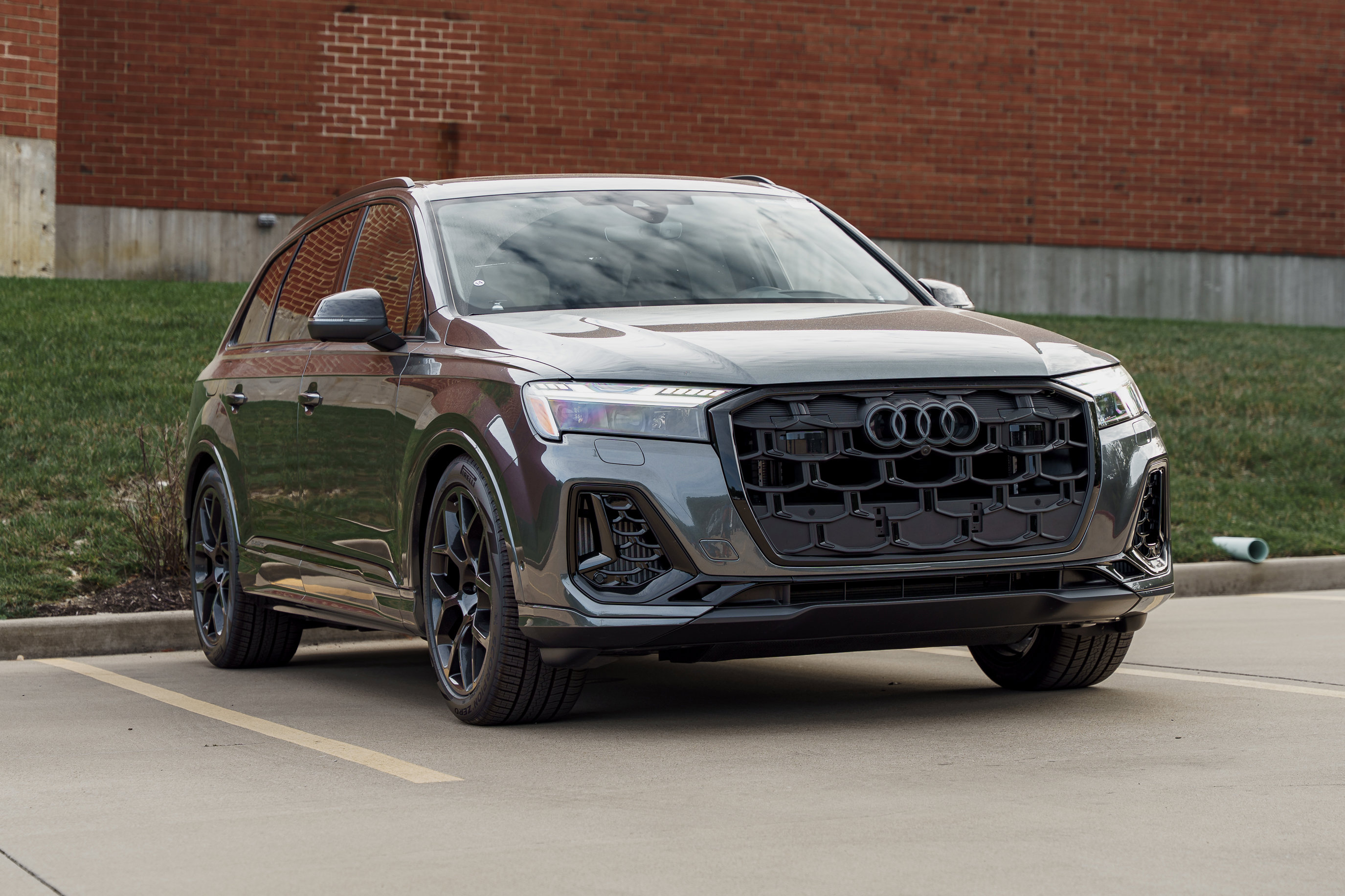 2026 Audi SQ7 Prestige's photo