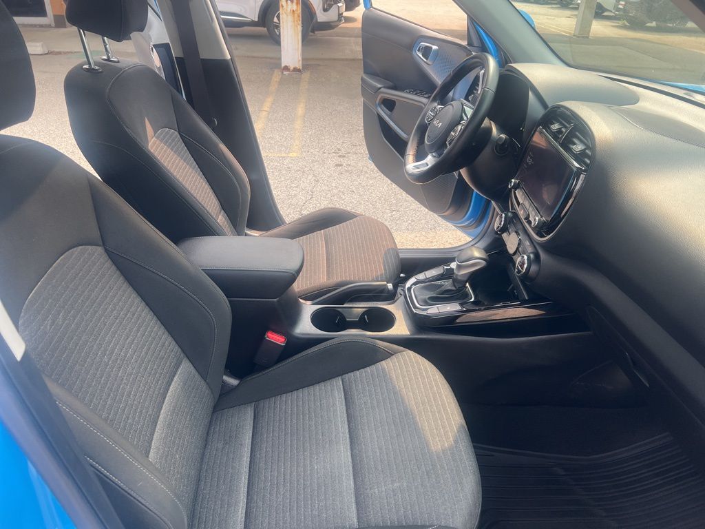 2023 Kia Soul EX photo 21