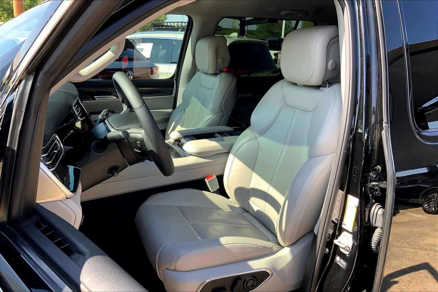 2022 Jeep Wagoneer Series I photo 7