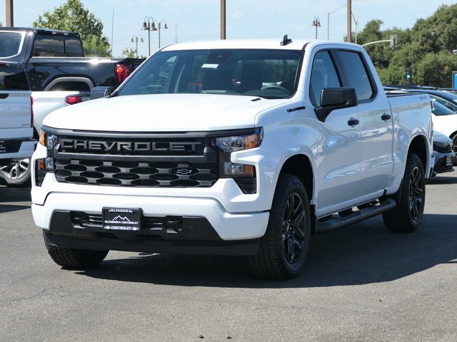 2025 Chevrolet Silverado 1500 Custom photo 8