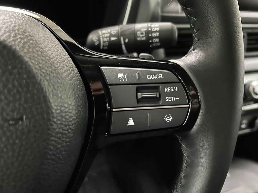 2025 Honda Pilot EX-L photo 12