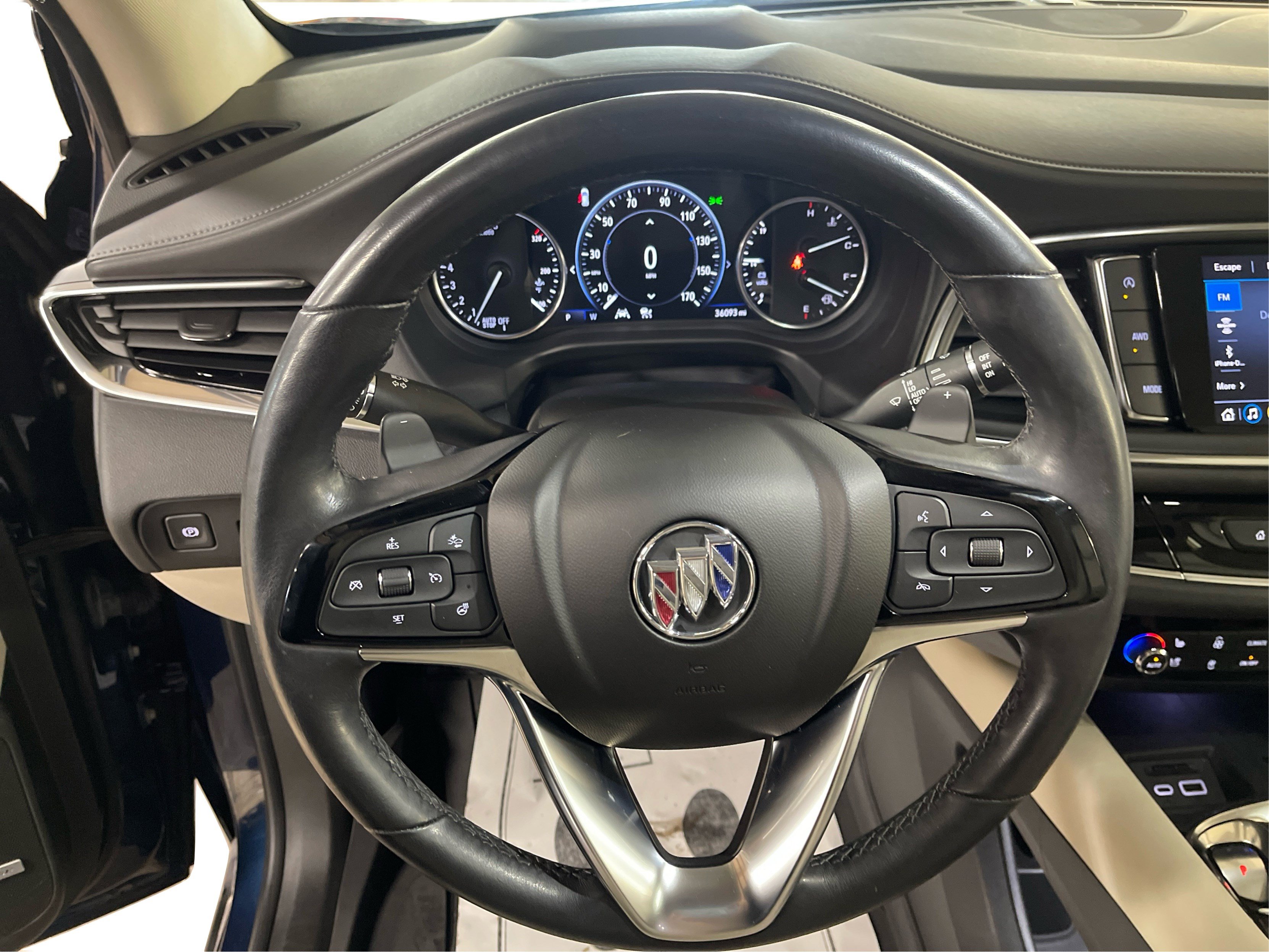 2022 Buick Enclave Avenir photo 17