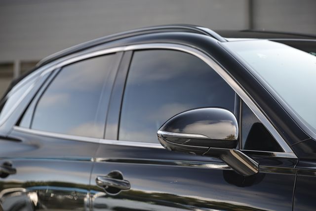 2023 Genesis GV70 2.5T Sport Prestige photo 5