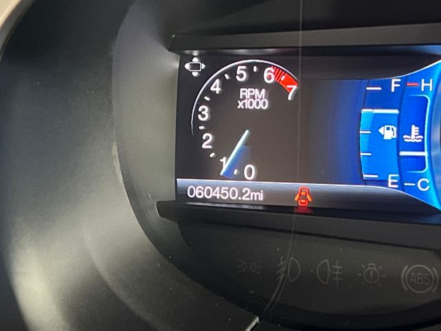 2016 Ford Edge SEL photo 3