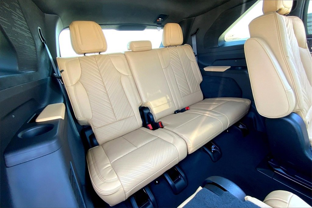 2025 Cadillac Escalade IQ Luxury photo 25