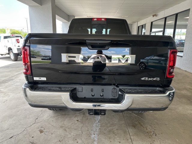 2025 Ram 2500 Tradesman photo 4